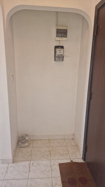 Calea Calarasilor, Hala Traian, semistradal, bloc mixt, centrala termica